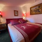 Hotel Le Laurent Saint-Laurent-des-Arbres