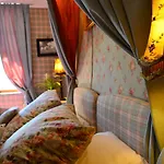 Hotel Le Laurent Saint-Laurent-des-Arbres