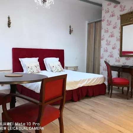 Hotel Le Laurent Saint-Laurent-des-Arbres