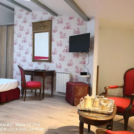 Le Laurent Hotel