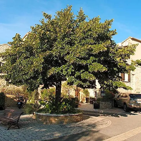 Le Laurent Hotel