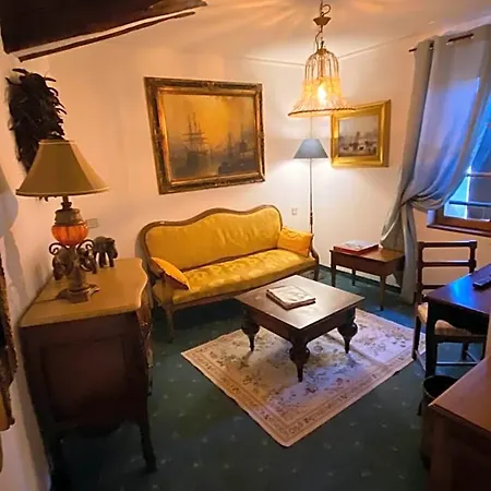Le Laurent 3*