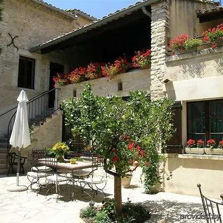 Le Laurent Hotel Saint-Laurent-des-Arbres