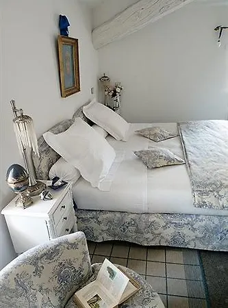Le Laurent Hotel