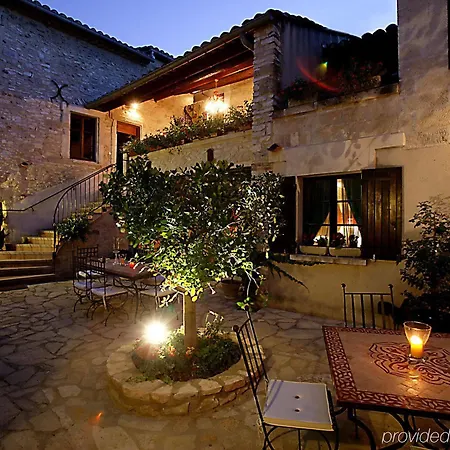 Le Laurent Hotel 3*